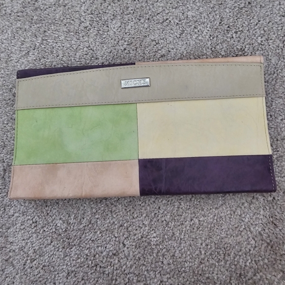 Miche Handbag Base & 6 Shells Collection - Picture 7 of 7